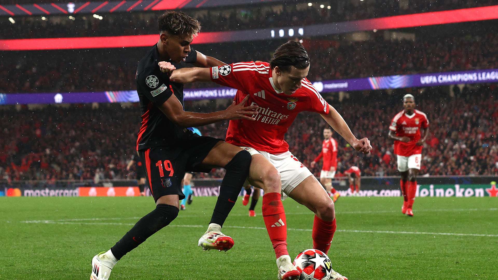 亚洲足球的 亚洲足球的